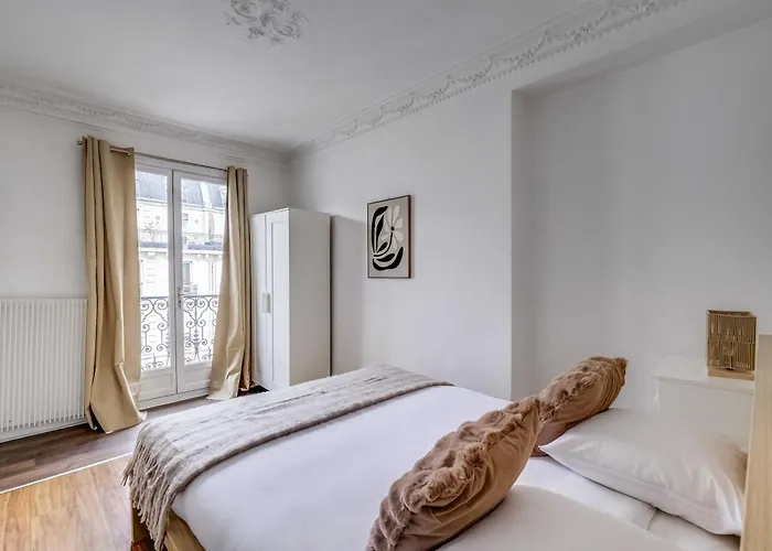 Haussmannian - 2bdr-6p Near Marais-sentier * Paris
