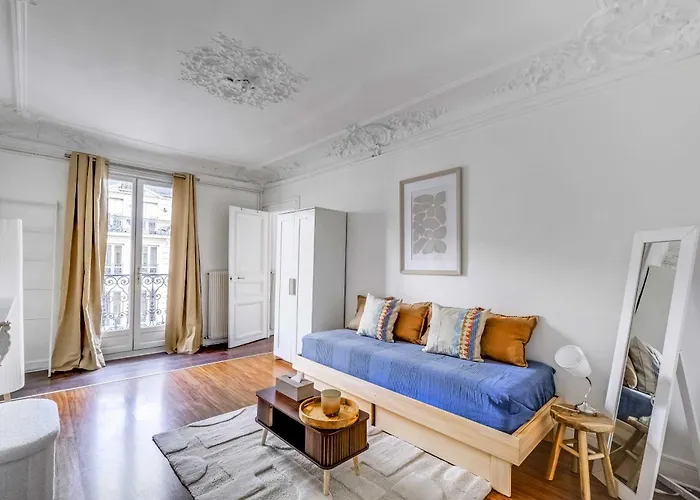 Haussmannian - 2bdr-6p Near Marais-sentier * Paris