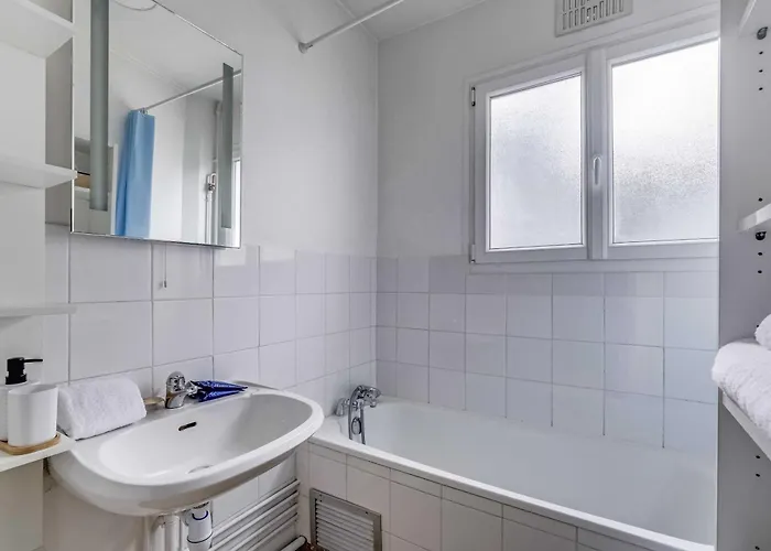 Haussmannian - 2bdr-6p Near Marais-sentier Paris